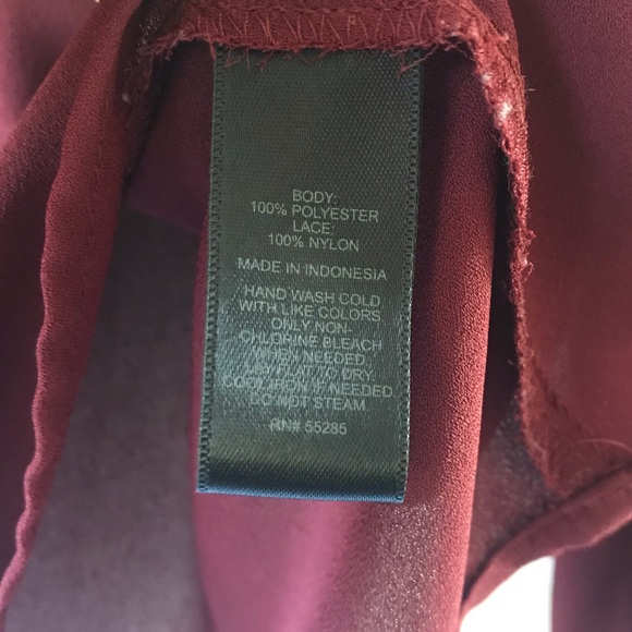 Express off the shoulder top - Picture 5 of 7